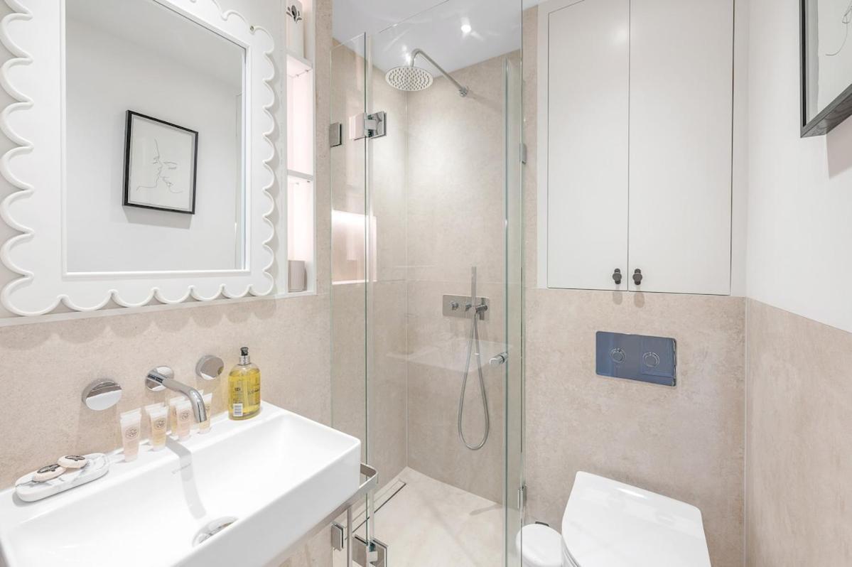 Iconic Pied A Terre Near Notting Hill - Washing Machine And Wifi Apartment *